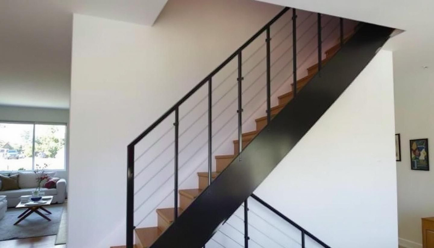 Comment les escaliers hybrides bois-métal transforment-ils votre intérieur ?